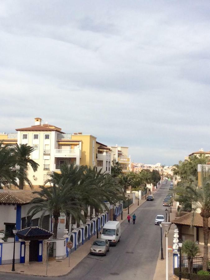 Apartament Tus Vacaciones Junto Al Mar Torrevieja Zewnętrze zdjęcie